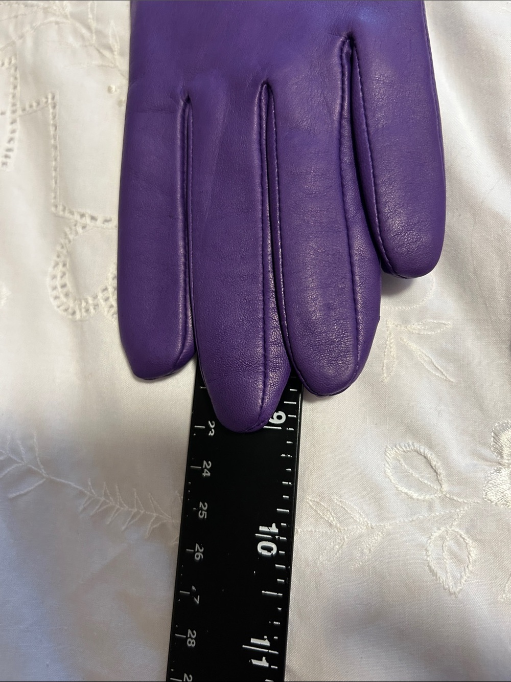 Lands' End Women's Cashmere-Lined Deep Violet Leather Small 6 1/2 Gloves - Picture 10 of 11